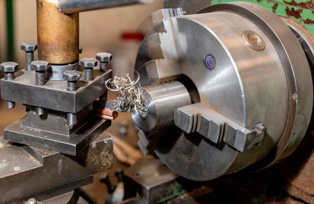 Tornería y soldadura de aluminio en componentes de alto voltaje